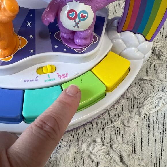 Care Bears Dance and Play Piano Music Lights Action Share Friend Wish - Picture 11 of 14
